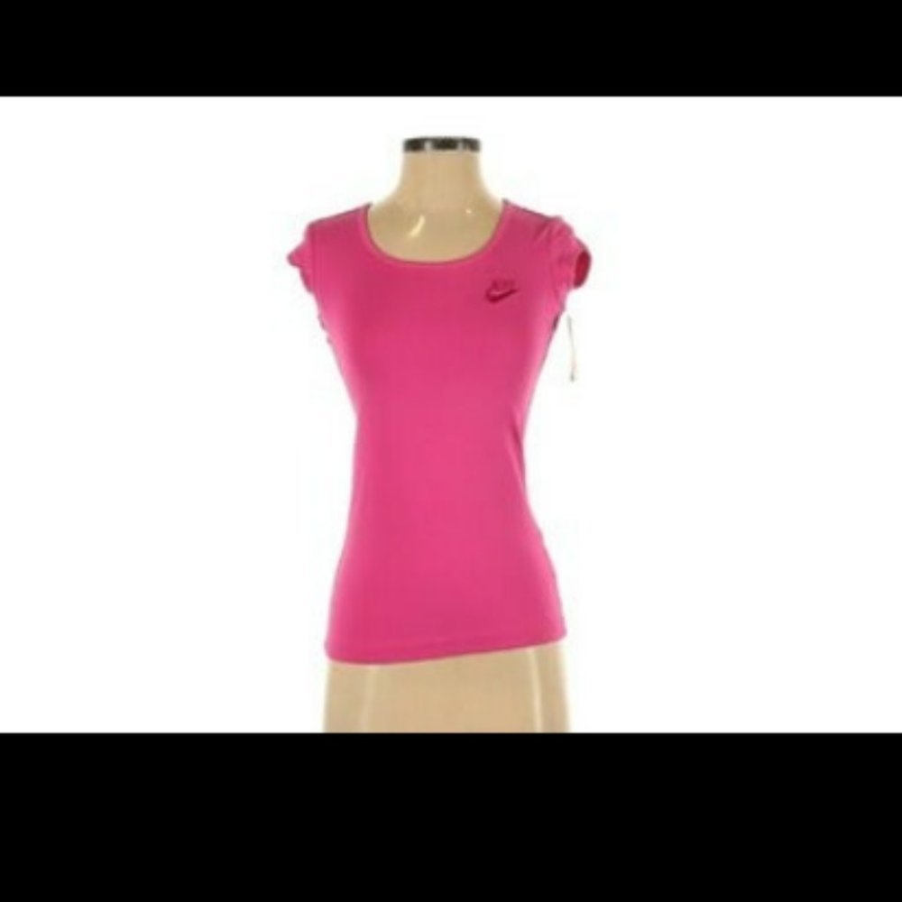 Nike Active T-Shirt Size XS